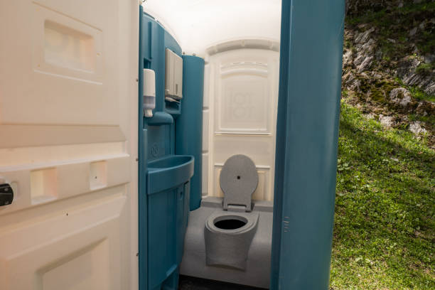 Portable Toilet Options We Offer in Eden Prairie, MN