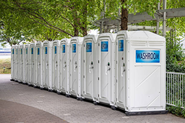 Best Porta potty delivery and setup  in Eden Prairie, MN